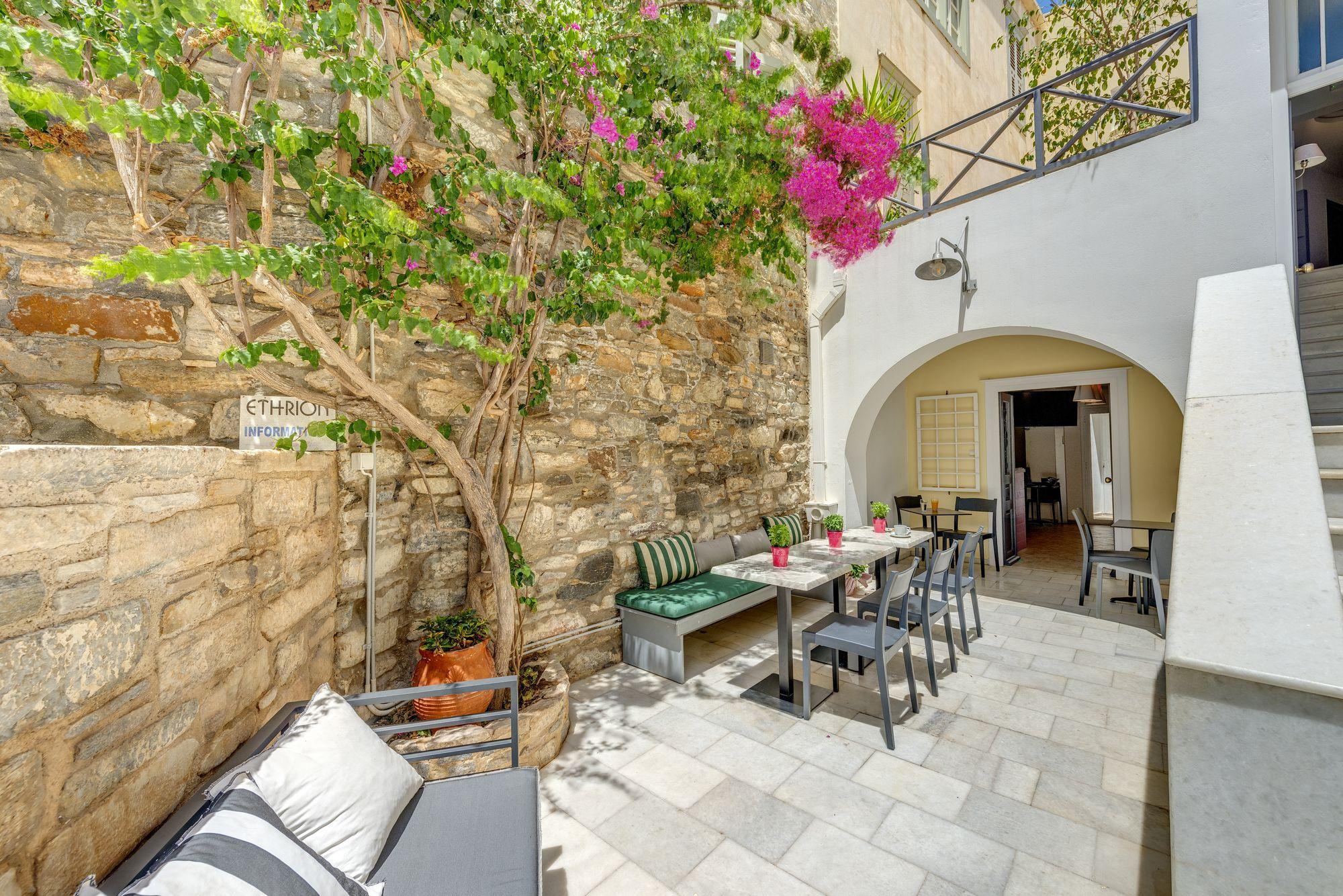 Ethrion Hotel Ермополи Екстериор снимка